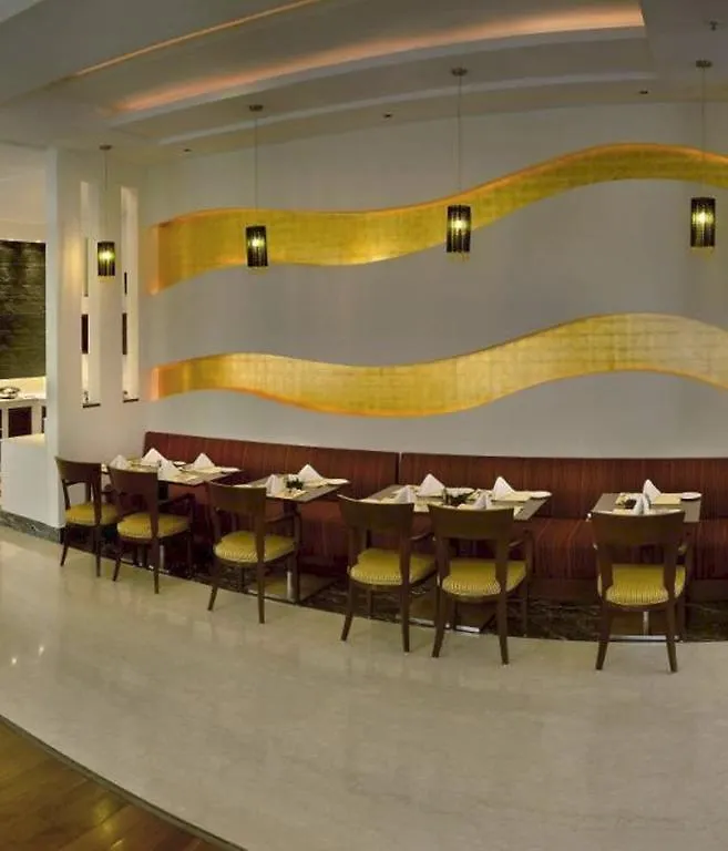 **** Отель Park Inn Гургаон Индия