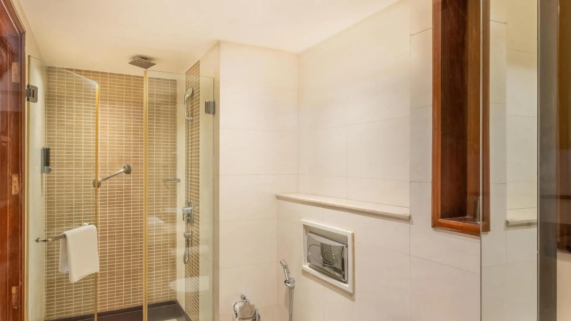 Park Inn Гургаон 4*,