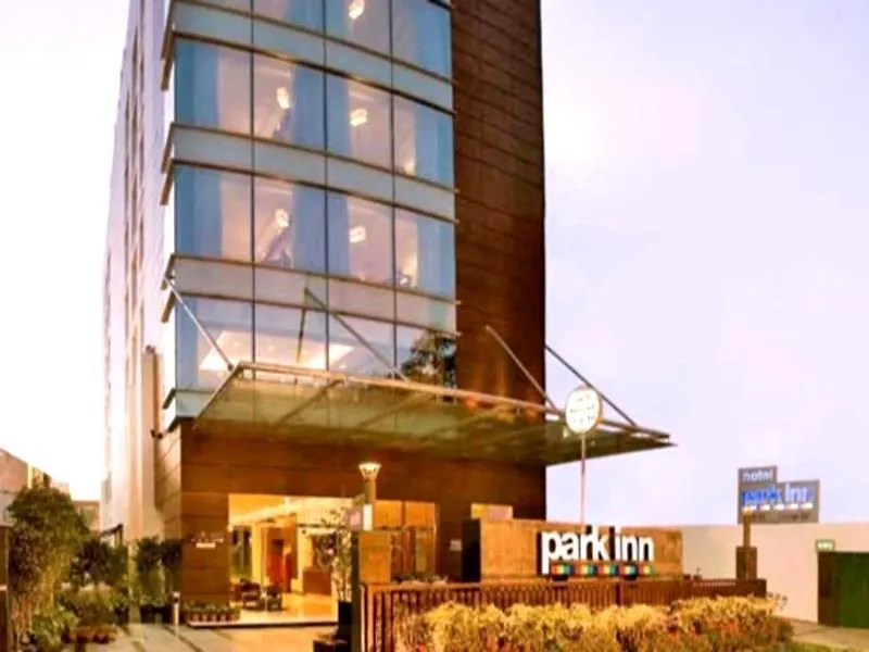 Park Inn Гургаон Отель